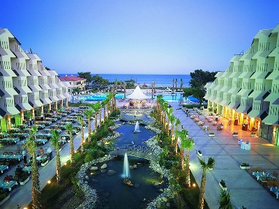 Queens Park Resort - Квинс Парк Ресорт
